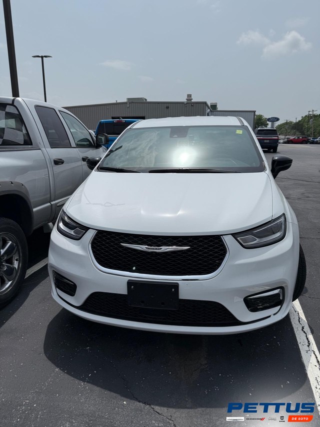 De Soto MO 2023 Chrysler Pacifica more details - chrysler pacifica