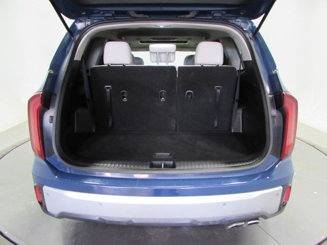 2024 Kia Telluride S - Photo 11