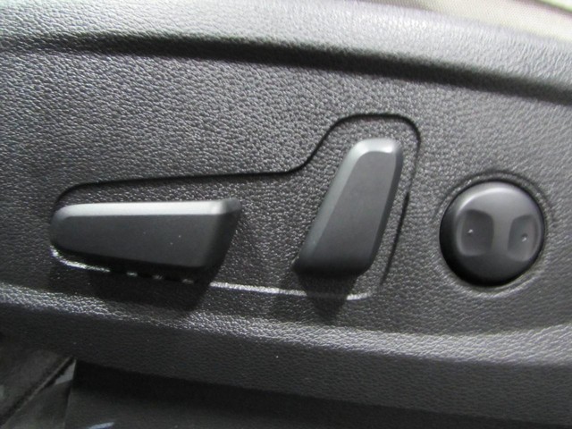 2024 Kia Telluride S - Photo 23