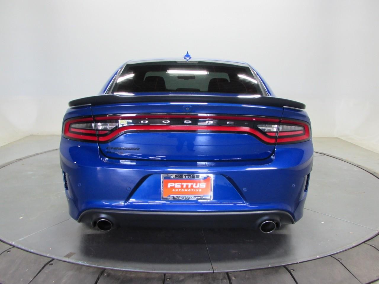Dodge Charger Vehicle Full-screen Gallery Image 06