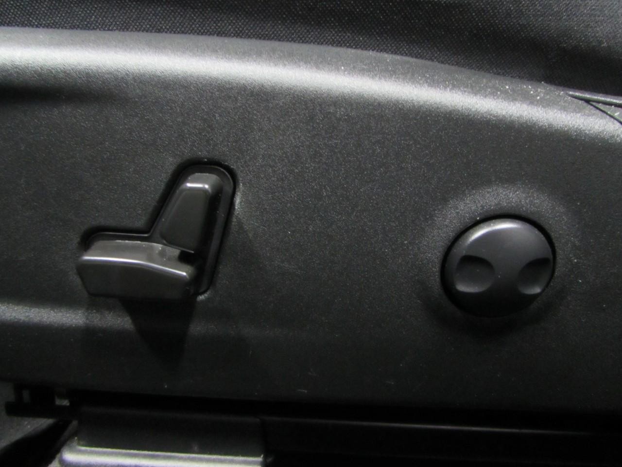 Dodge Charger Vehicle Full-screen Gallery Image 22
