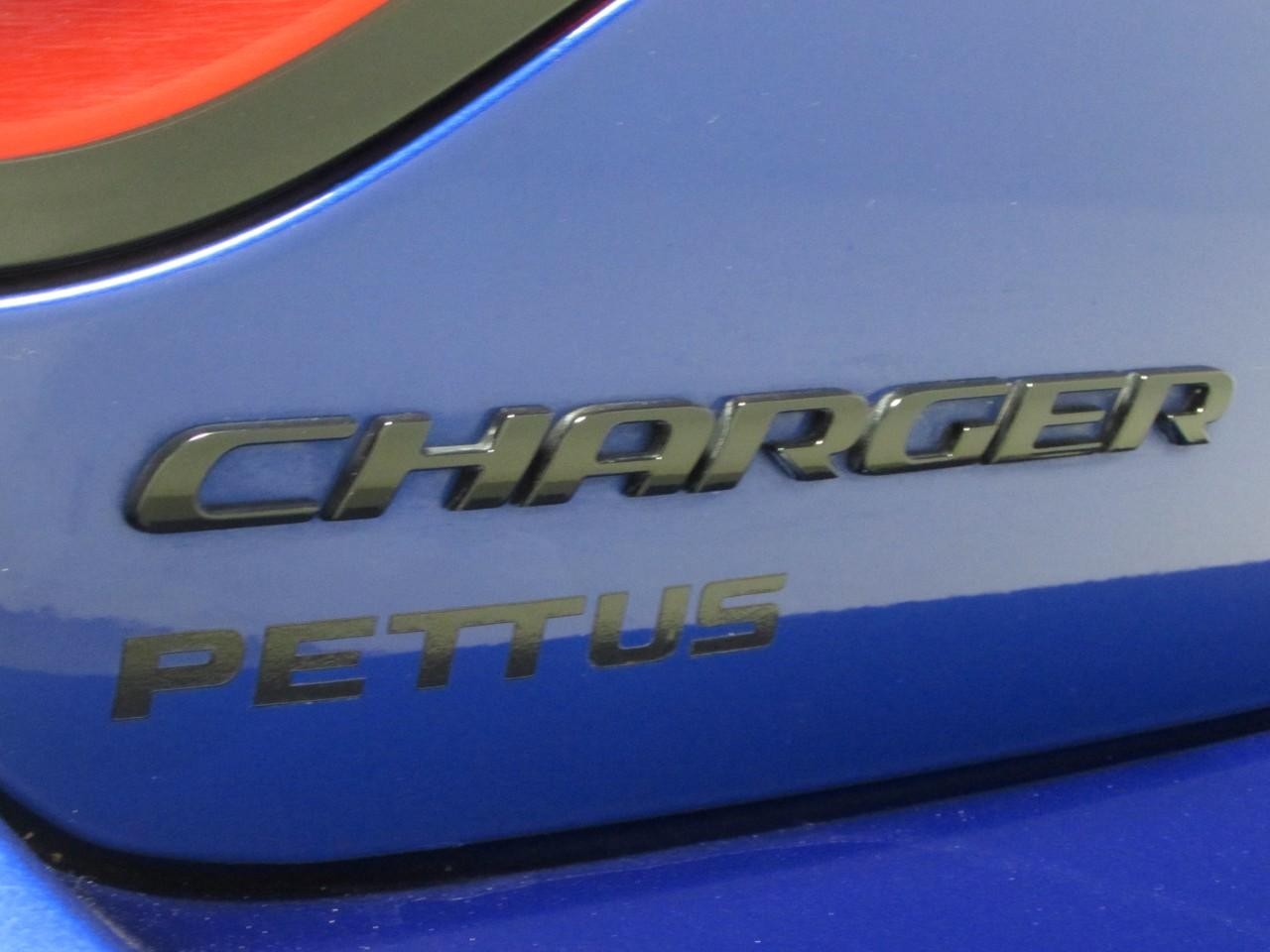 Dodge Charger Vehicle Full-screen Gallery Image 34