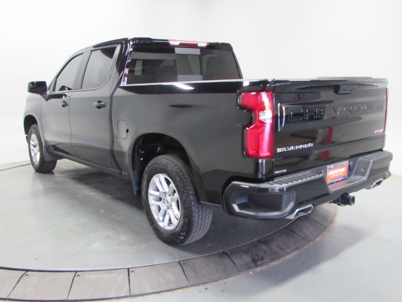 Chevrolet Silverado 1500 Vehicle Full-screen Gallery Image 05