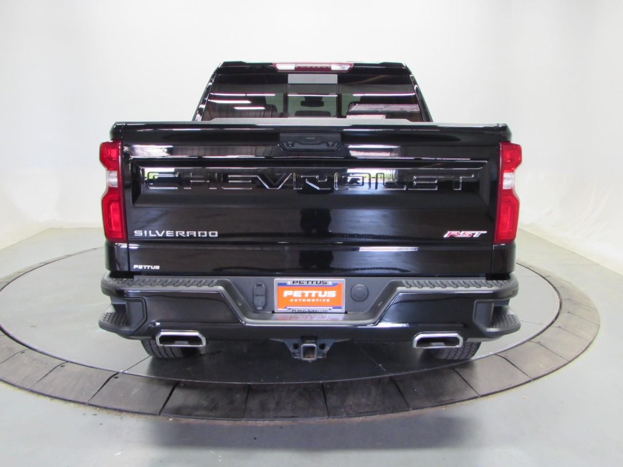 Chevrolet Silverado 1500 Vehicle Full-screen Gallery Image 06