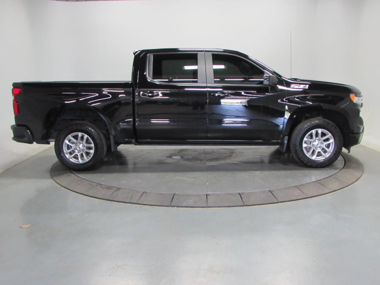 Chevrolet Silverado 1500 Vehicle Full-screen Gallery Image 08