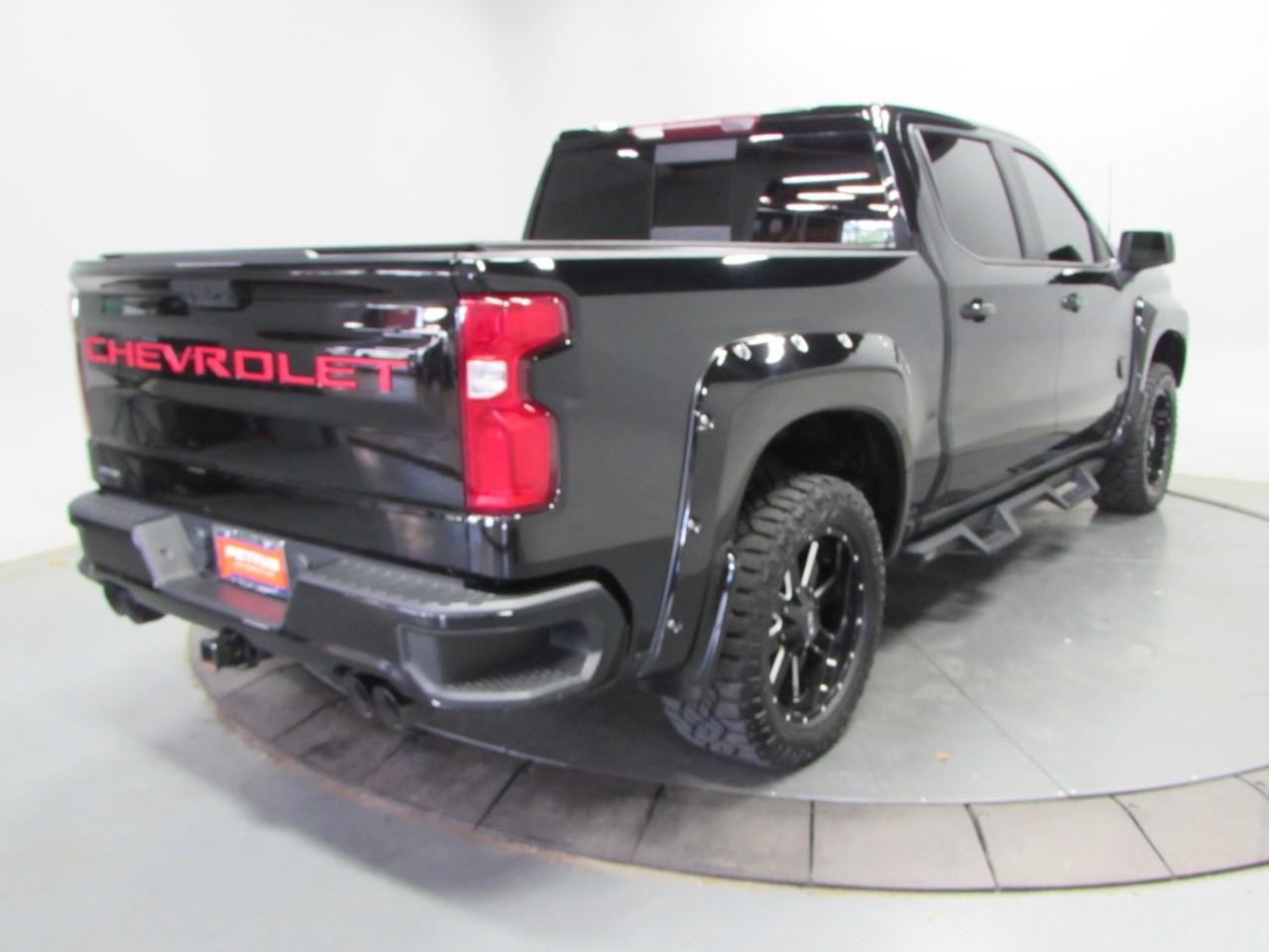 Chevrolet Silverado 1500 Vehicle Full-screen Gallery Image 07