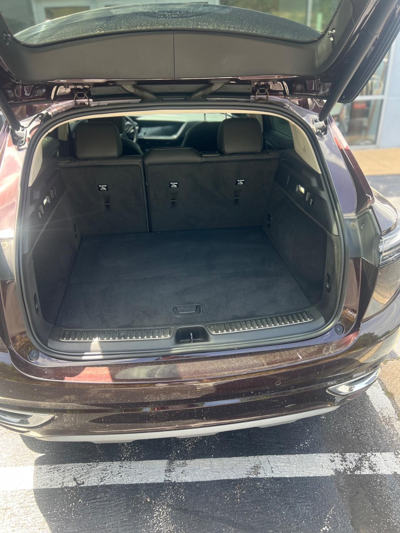 Buick Envision Vehicle Full-screen Gallery Image 06