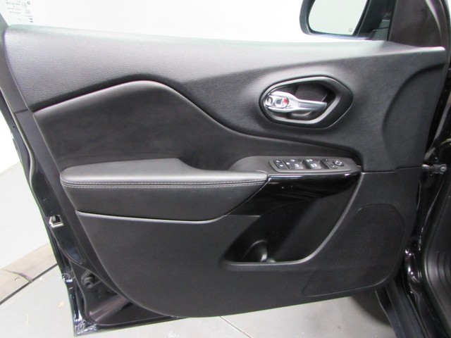 2023 Jeep Cherokee Altitude Lux - Photo 12