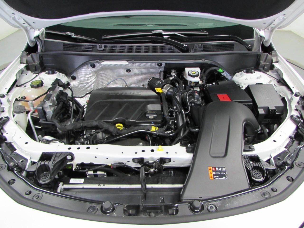 Buick Envista Vehicle Full-screen Gallery Image 10