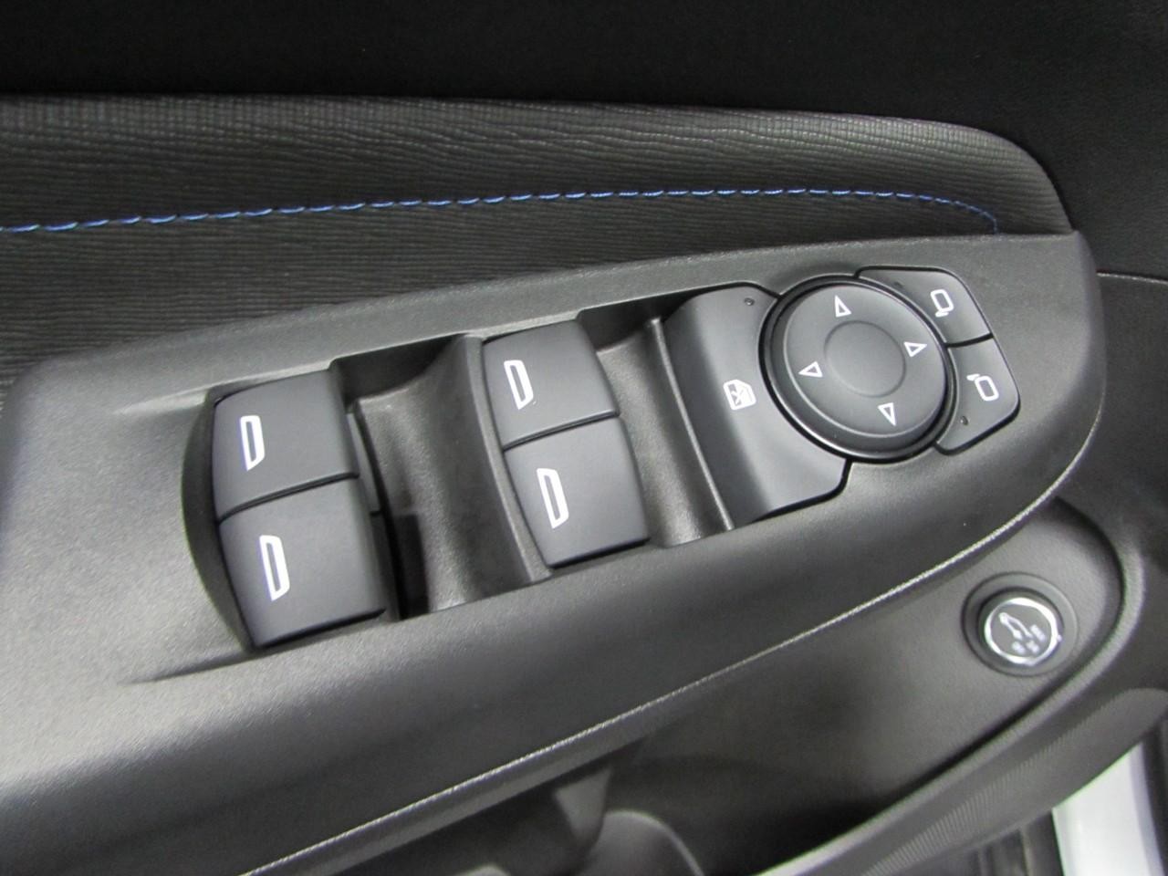 Buick Envista Vehicle Full-screen Gallery Image 20