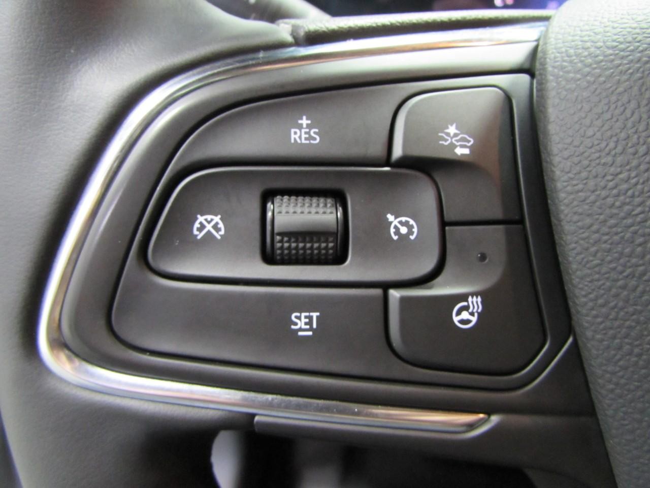 Buick Envista Vehicle Full-screen Gallery Image 24