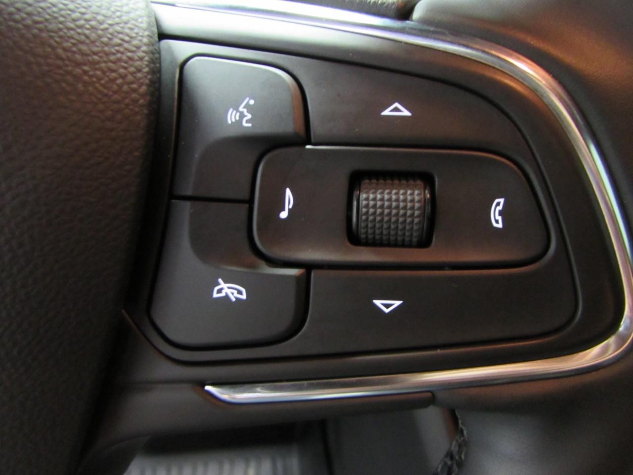 Buick Envista Vehicle Full-screen Gallery Image 25