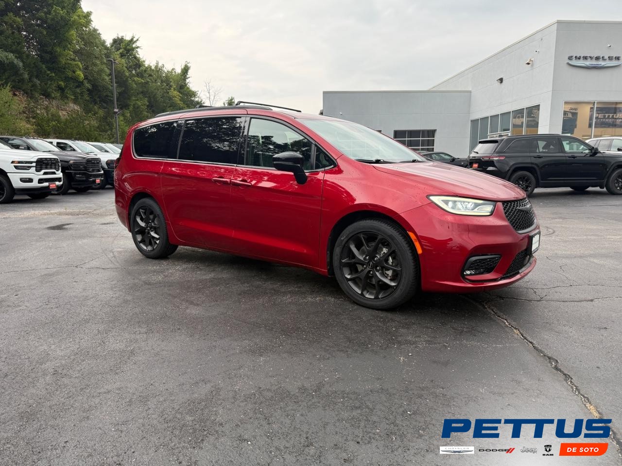 2025 RED Chrysler Pacifica Limited