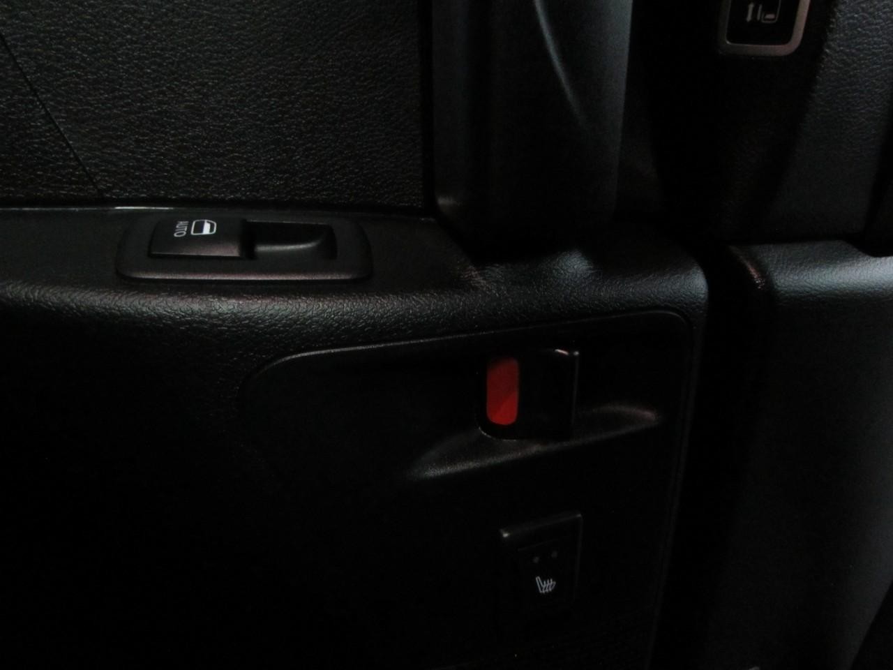 Chrysler Pacifica Vehicle Full-screen Gallery Image 28