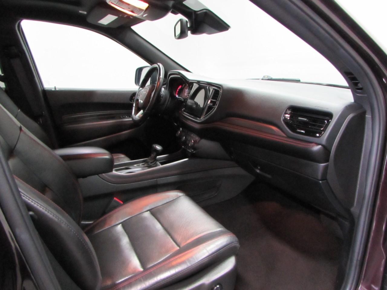 Dodge Durango Vehicle Full-screen Gallery Image 18