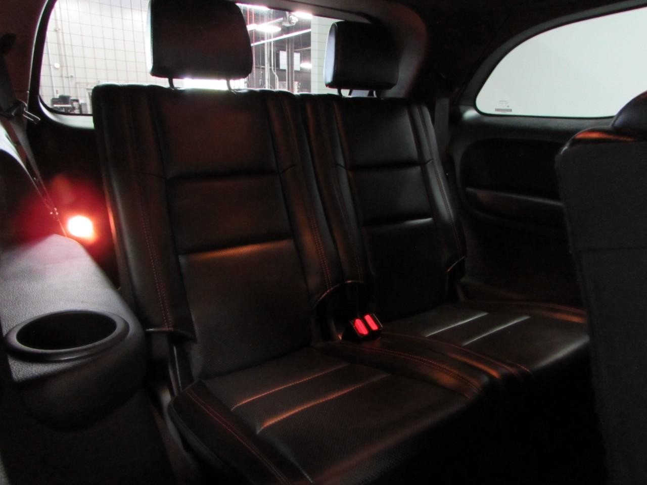 Dodge Durango Vehicle Full-screen Gallery Image 21