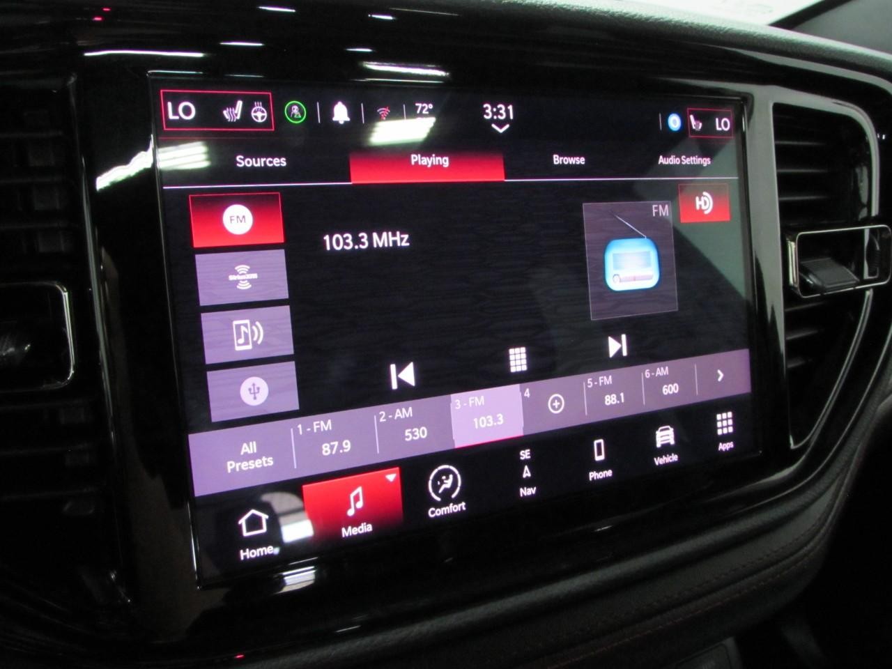 Dodge Durango Vehicle Full-screen Gallery Image 30
