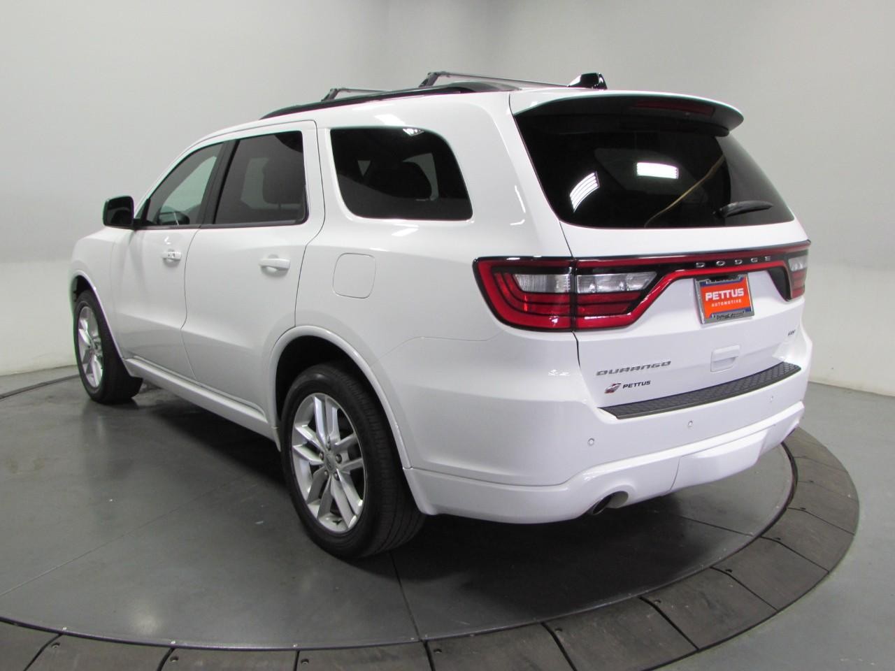 Dodge Durango Vehicle Full-screen Gallery Image 05