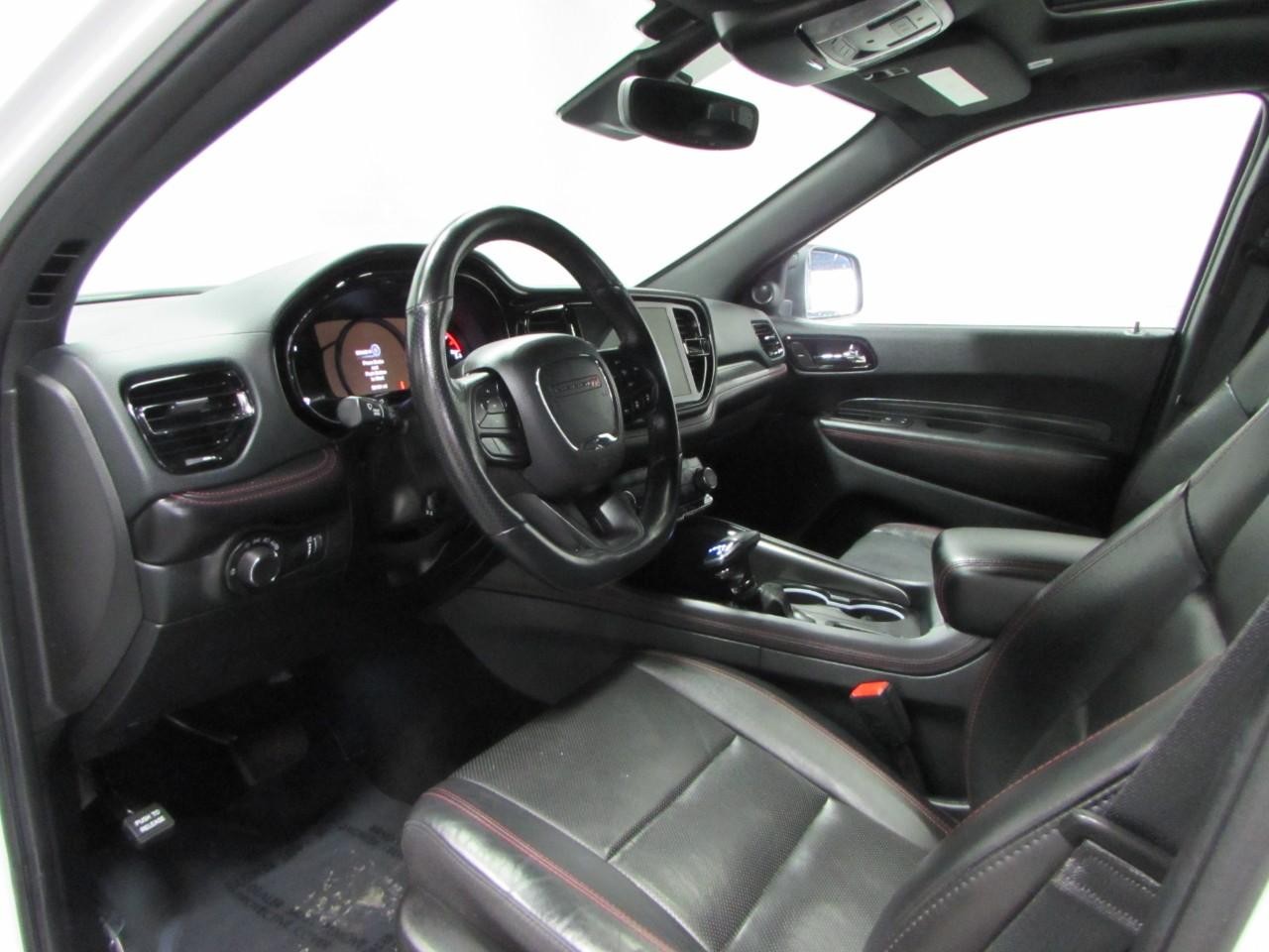 Dodge Durango Vehicle Full-screen Gallery Image 13