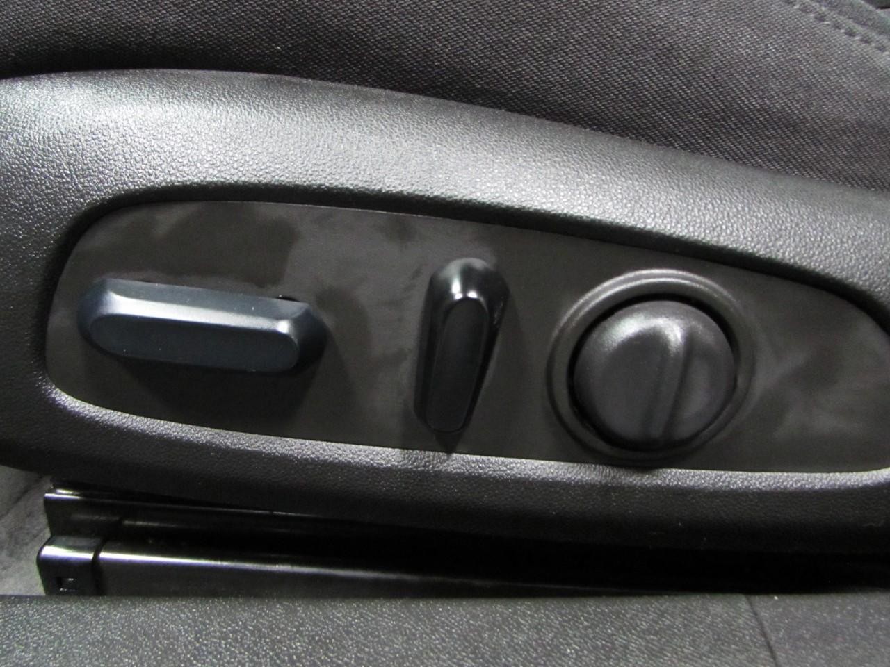 Chevrolet Malibu Vehicle Full-screen Gallery Image 21