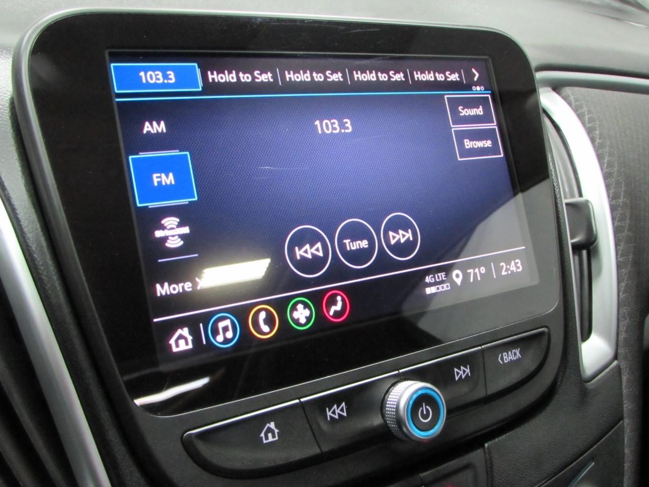 Chevrolet Malibu Vehicle Full-screen Gallery Image 27