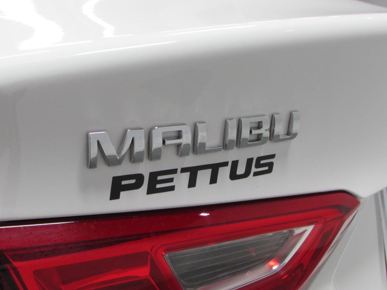 Chevrolet Malibu Vehicle Full-screen Gallery Image 33