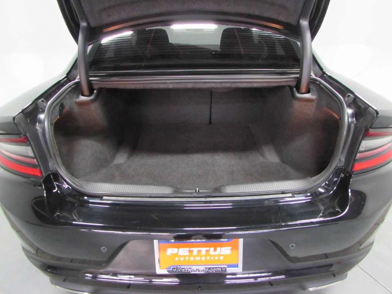 Dodge Charger Vehicle Full-screen Gallery Image 11