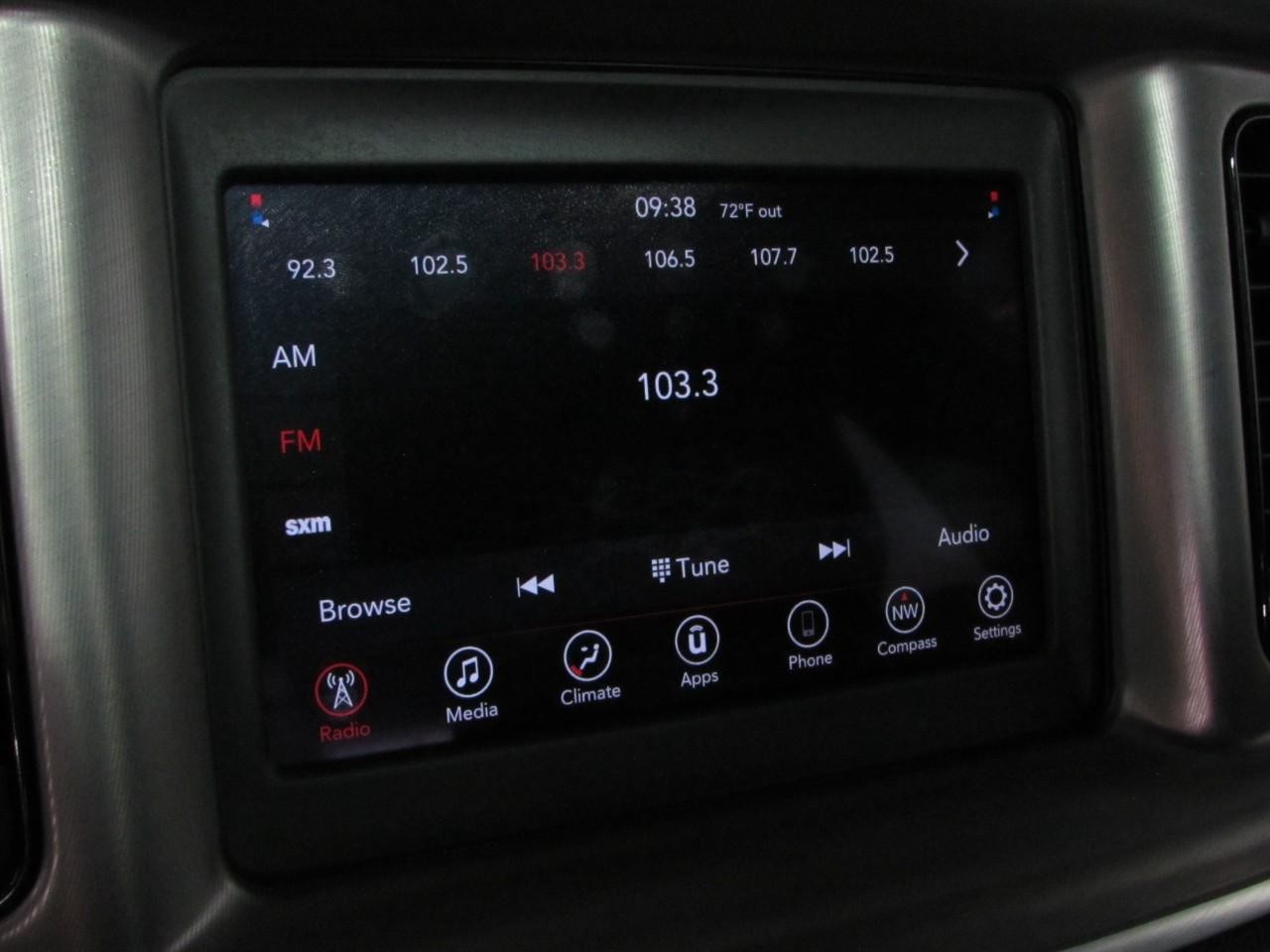Dodge Charger Vehicle Full-screen Gallery Image 28