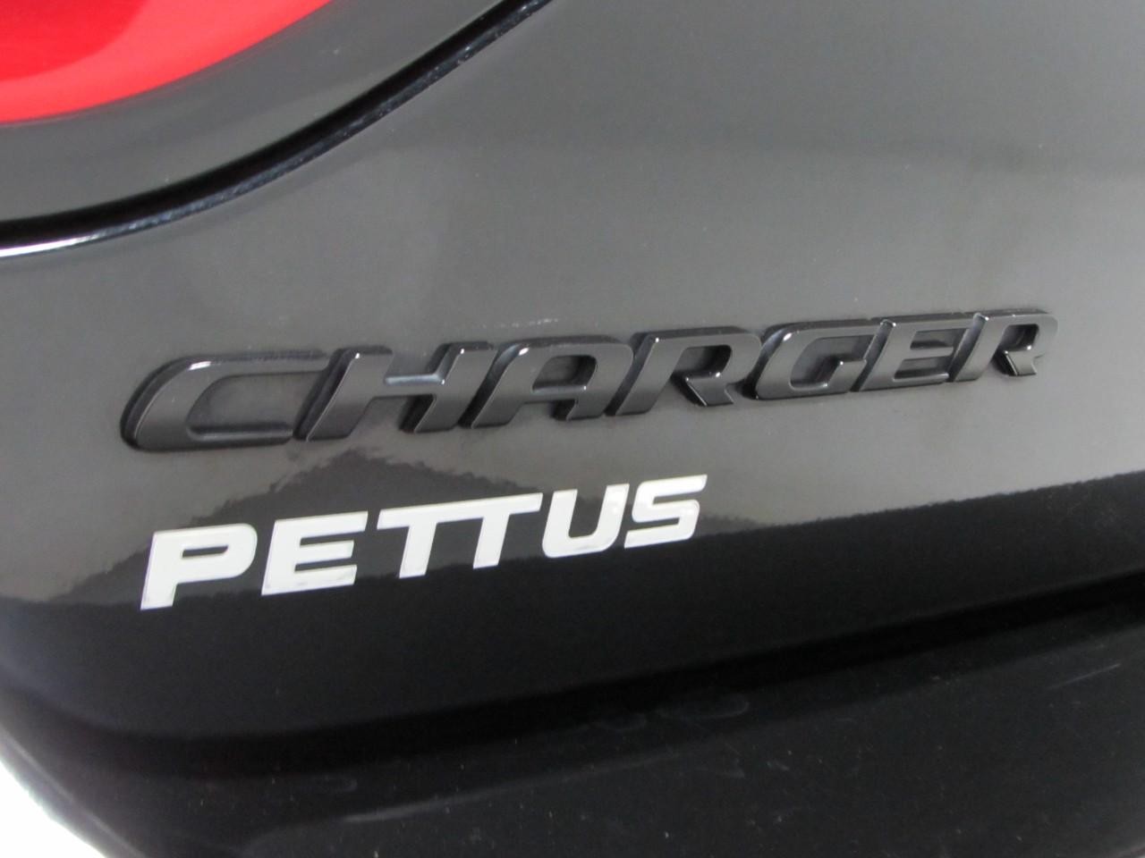 Dodge Charger Vehicle Full-screen Gallery Image 33