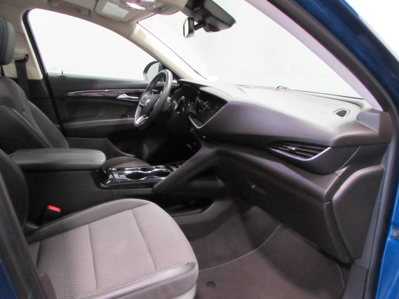 Buick Envision Vehicle Full-screen Gallery Image 17