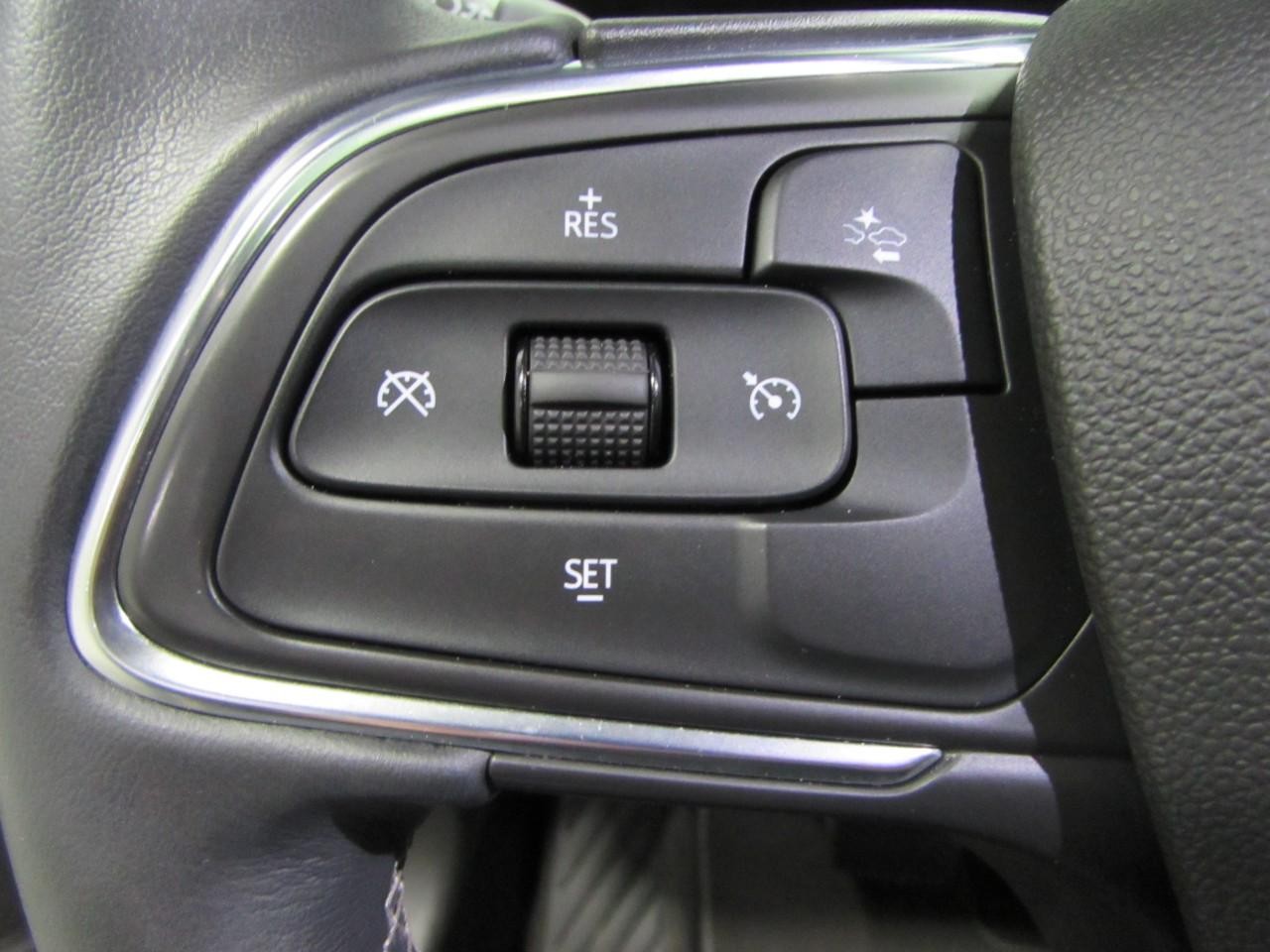 Buick Envision Vehicle Full-screen Gallery Image 24