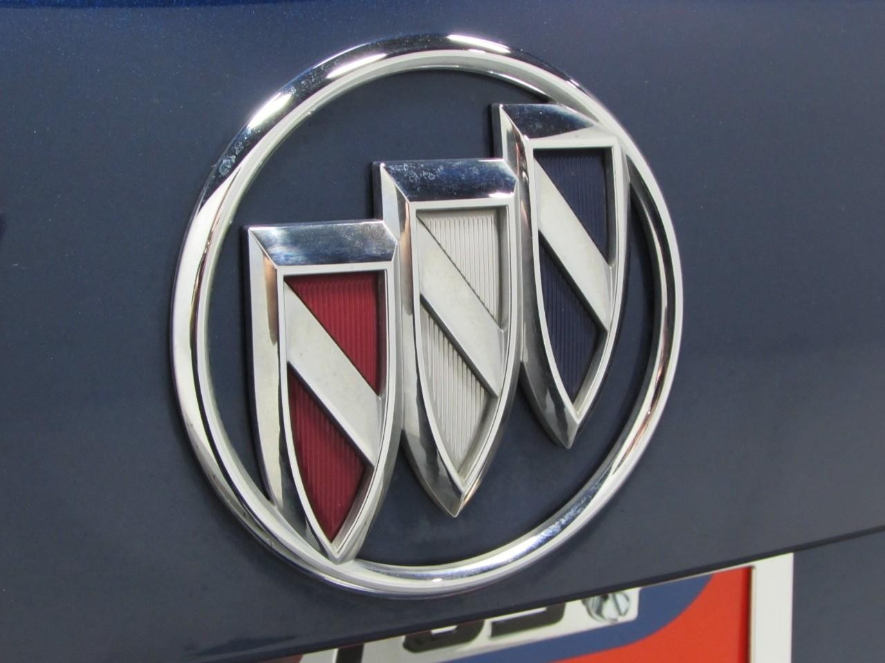 Buick Envision Vehicle Full-screen Gallery Image 33
