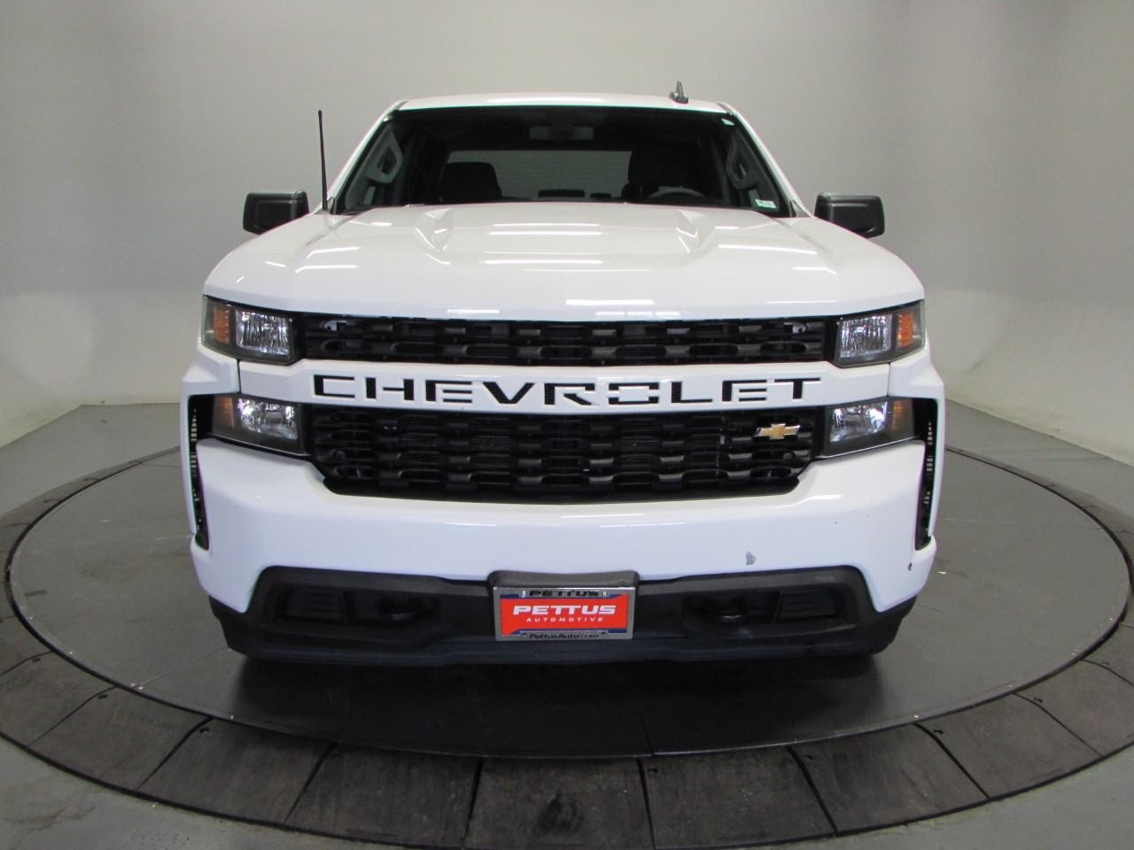 Chevrolet Silverado 1500 Vehicle Full-screen Gallery Image 02