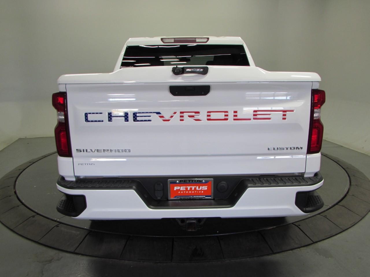 Chevrolet Silverado 1500 Vehicle Full-screen Gallery Image 06