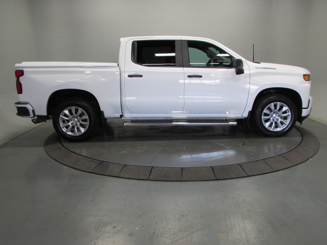 Chevrolet Silverado 1500 Vehicle Full-screen Gallery Image 08