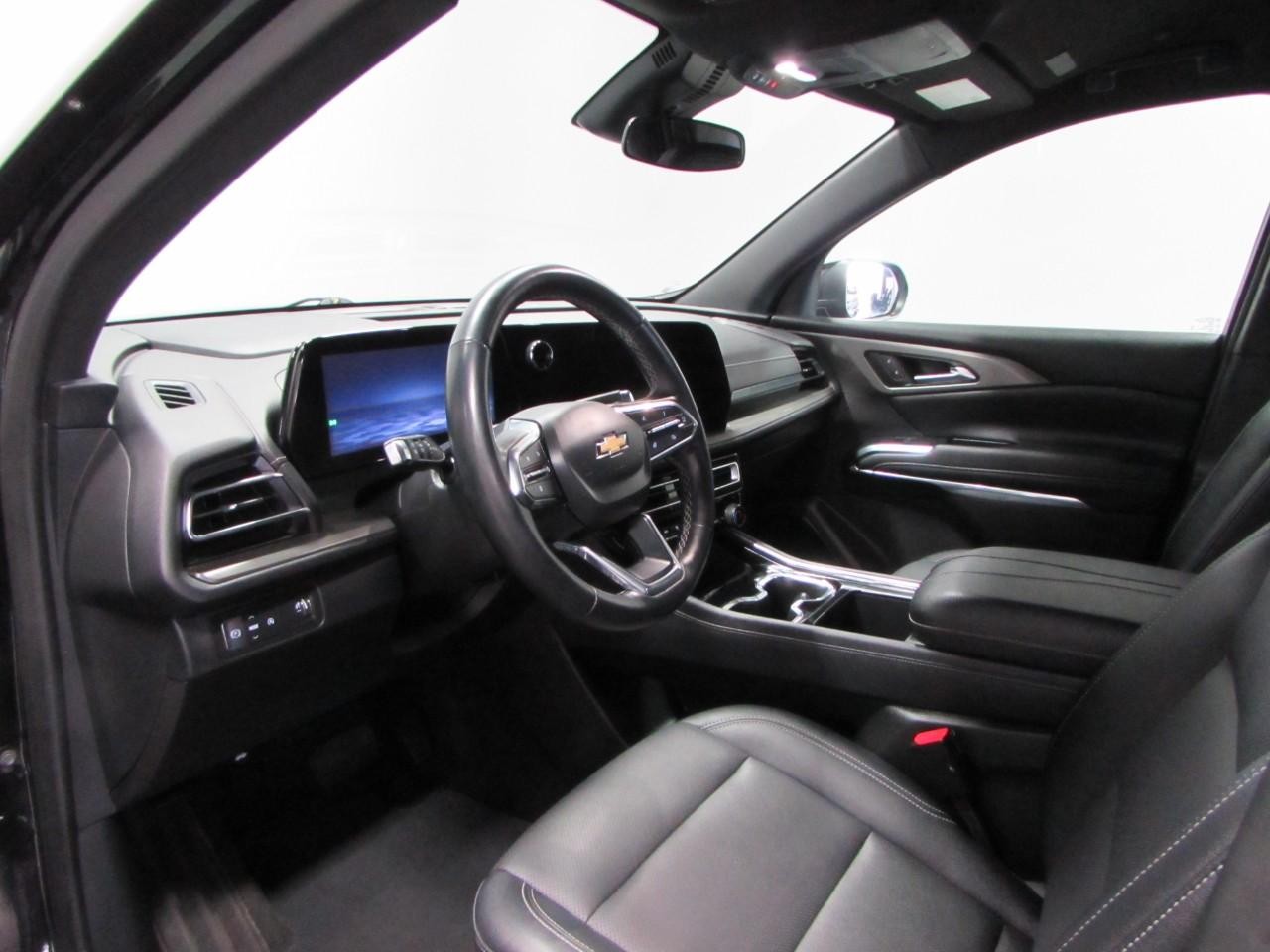 Chevrolet Traverse Vehicle Full-screen Gallery Image 13