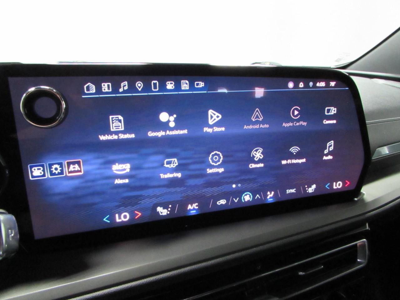 Chevrolet Traverse Vehicle Full-screen Gallery Image 28