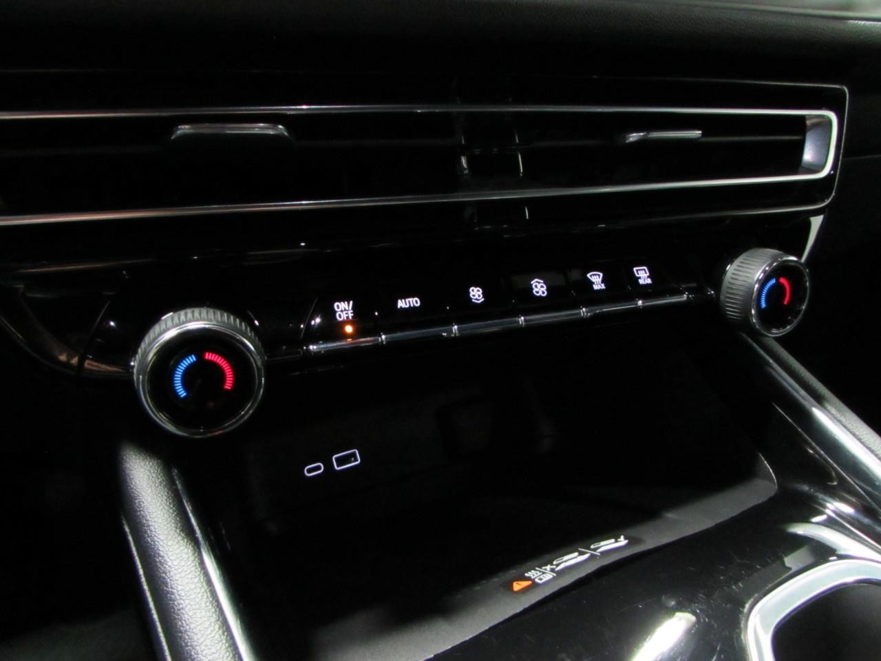 Chevrolet Traverse Vehicle Full-screen Gallery Image 30