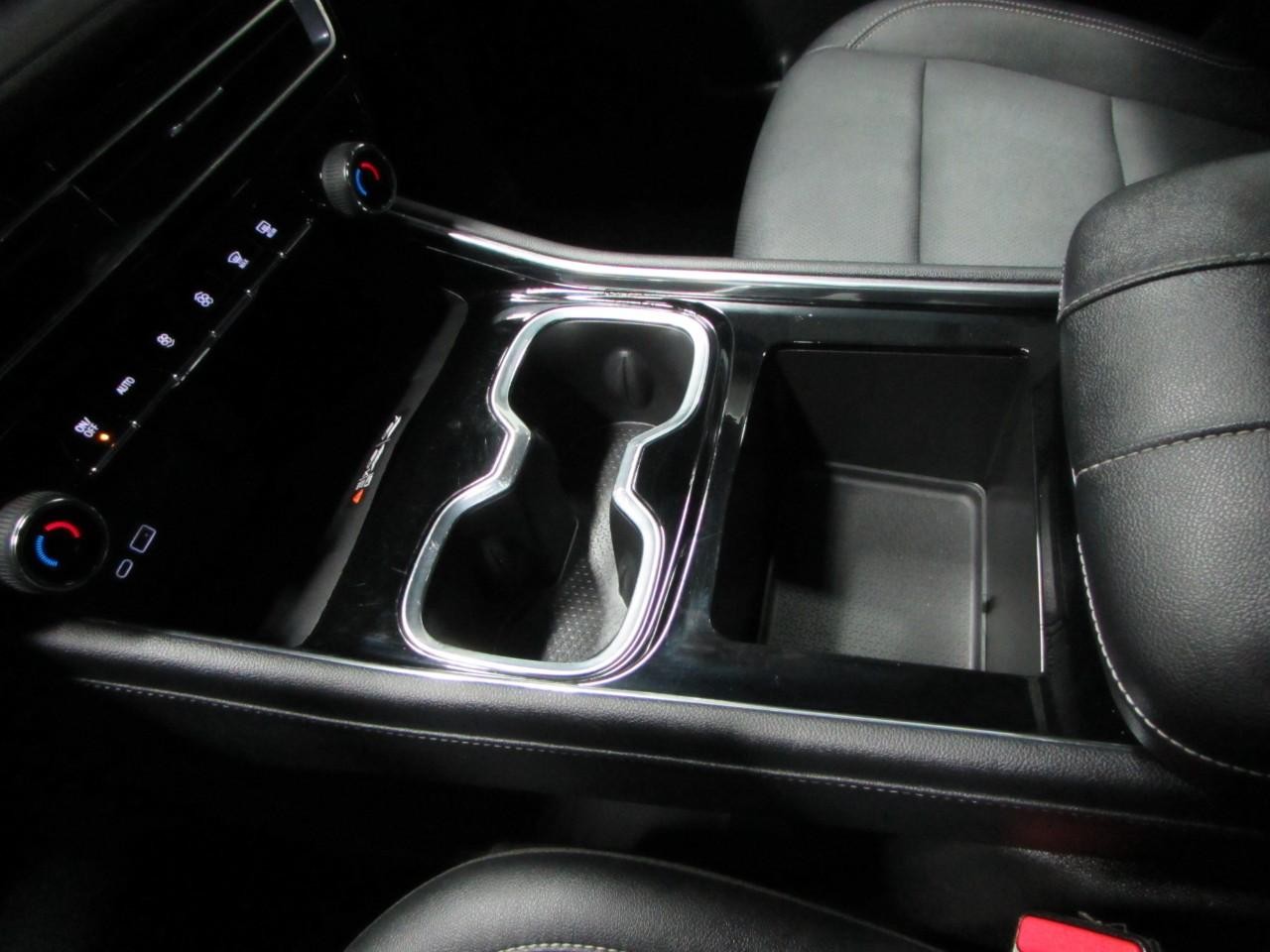 Chevrolet Traverse Vehicle Full-screen Gallery Image 31