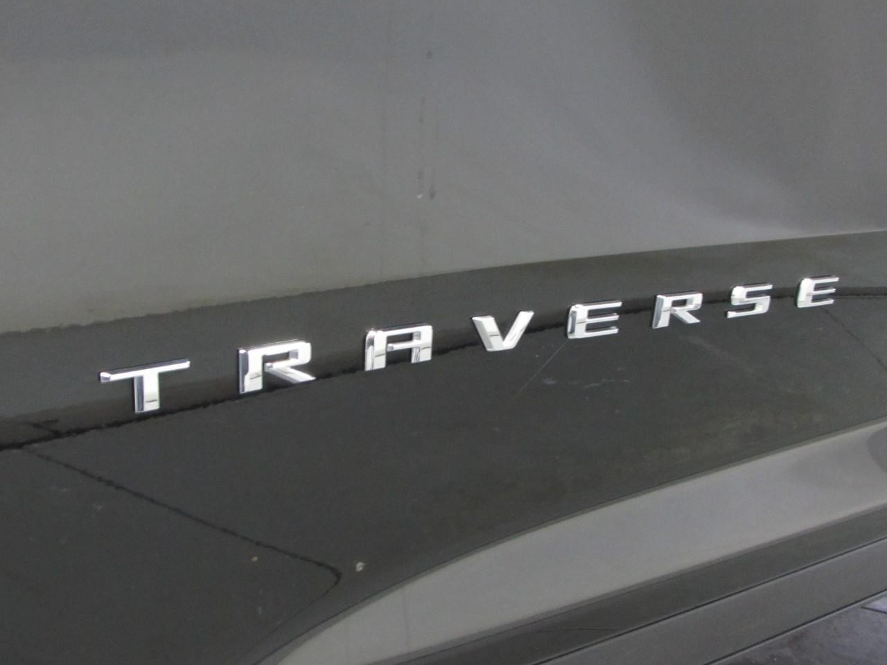 Chevrolet Traverse Vehicle Full-screen Gallery Image 32