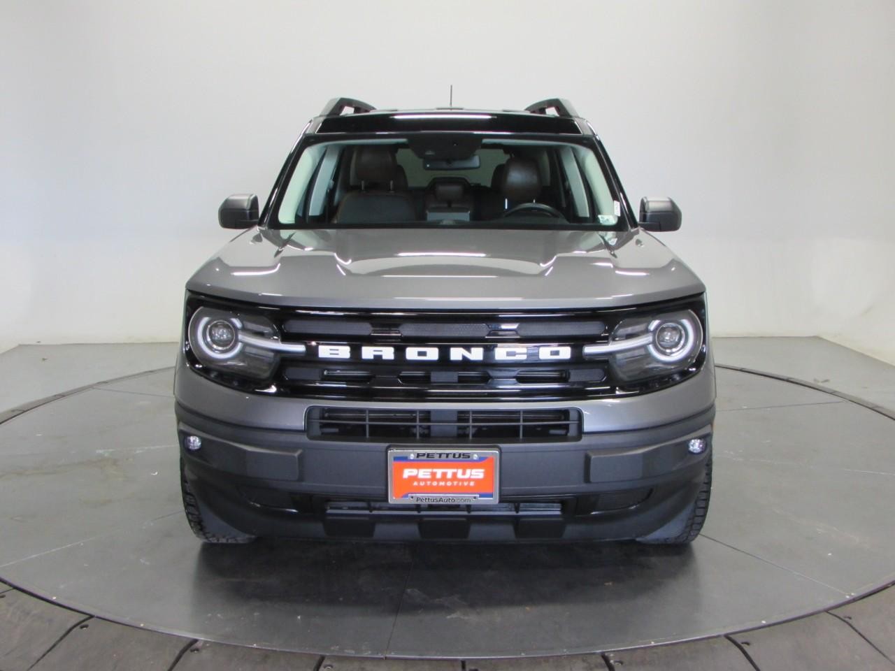 Ford Bronco Sport Vehicle Full-screen Gallery Image 02