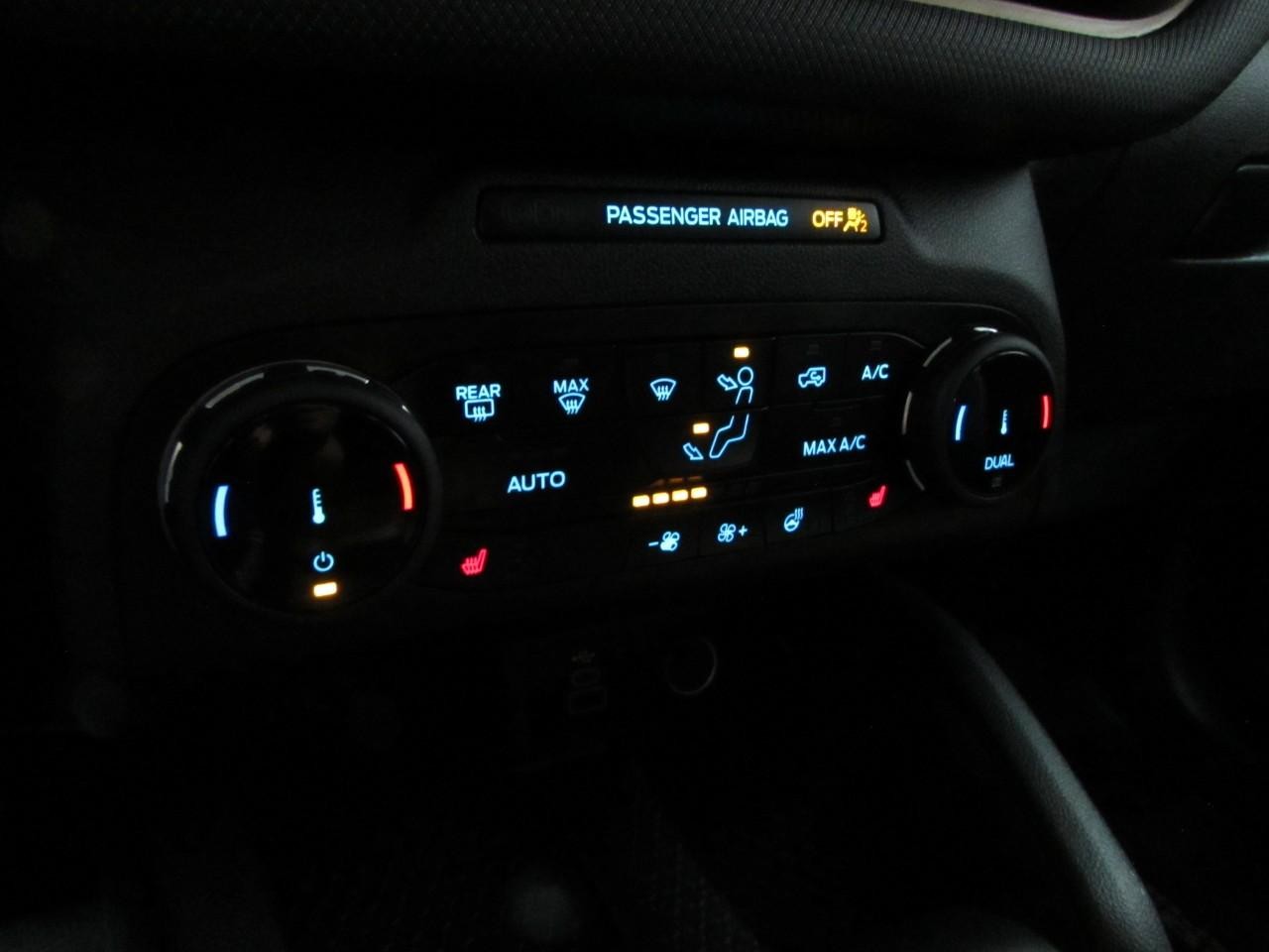 Ford Bronco Sport Vehicle Full-screen Gallery Image 30