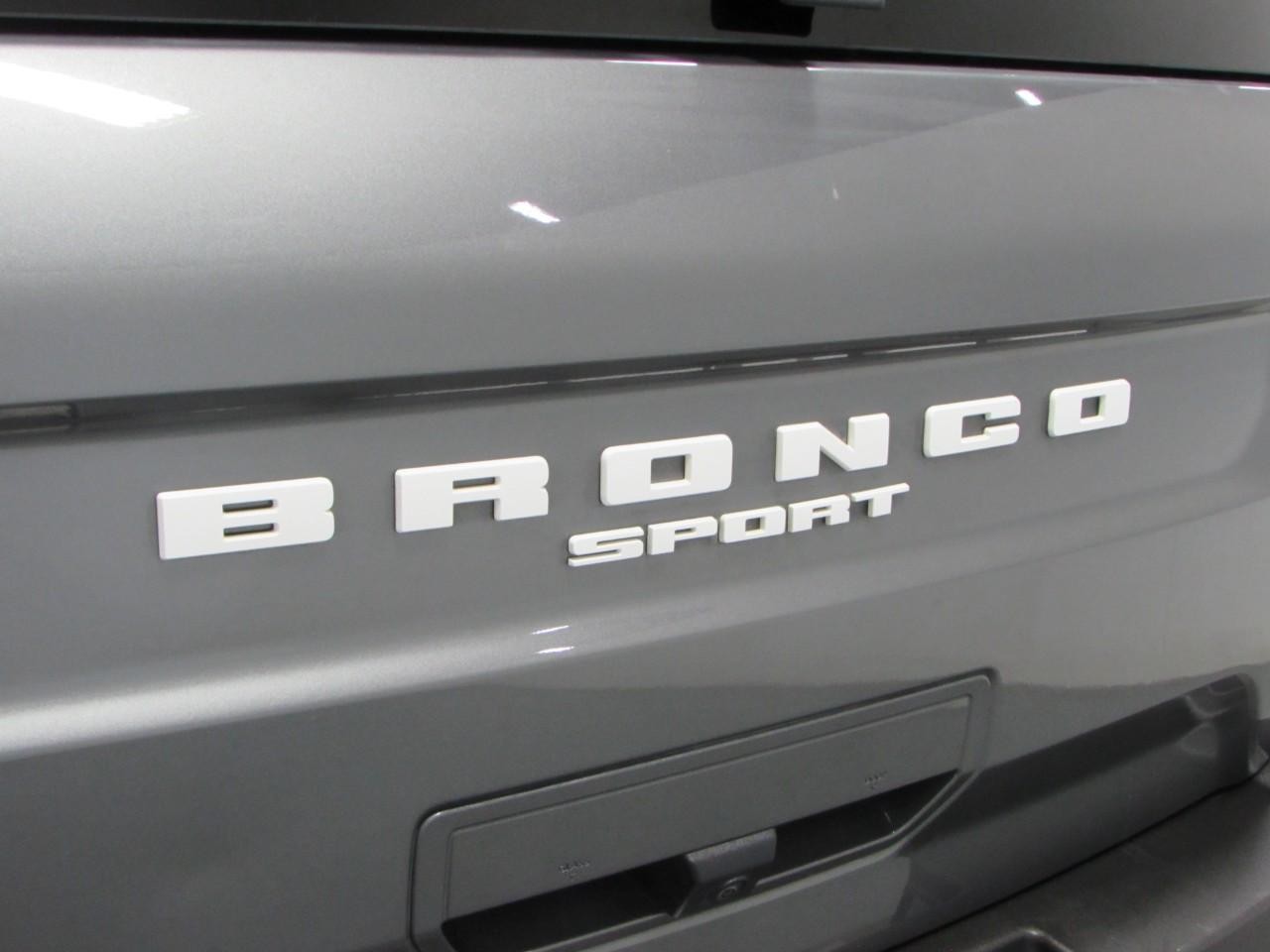 Ford Bronco Sport Vehicle Full-screen Gallery Image 34