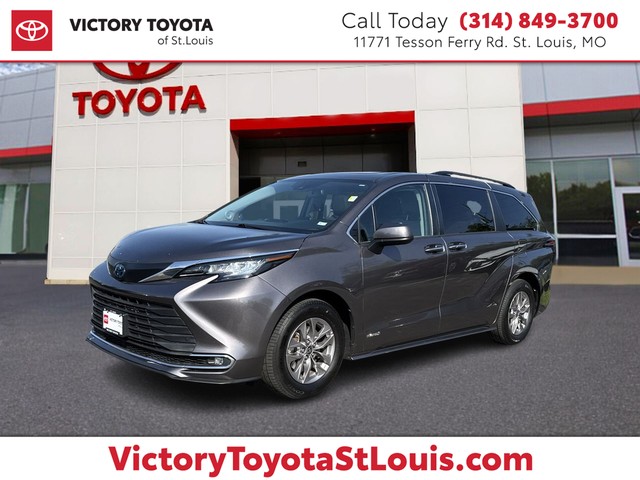 2021 Toyota Sienna XLE at Victory Toyota of St. Louis in St. Louis MO