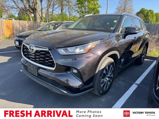 2020 Toyota Highlander XLE at Victory Toyota of St. Louis in St. Louis MO