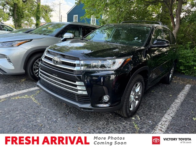 2019 Toyota Highlander Limited at Victory Toyota of St. Louis in St. Louis MO