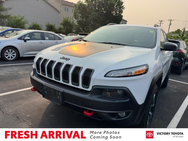 2015 Jeep Cherokee 4WD Trailhawk at Victory Toyota of St. Louis in St. Louis MO