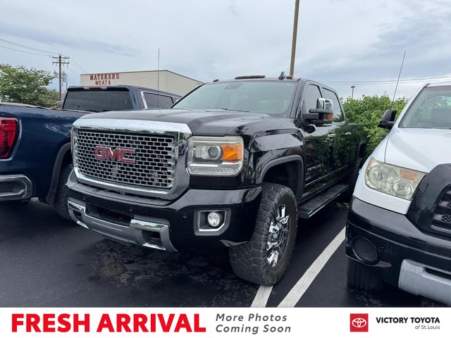 2016 GMC Sierra 2500HD 4WD Denali Crew Cab at Victory Toyota of St. Louis in St. Louis MO