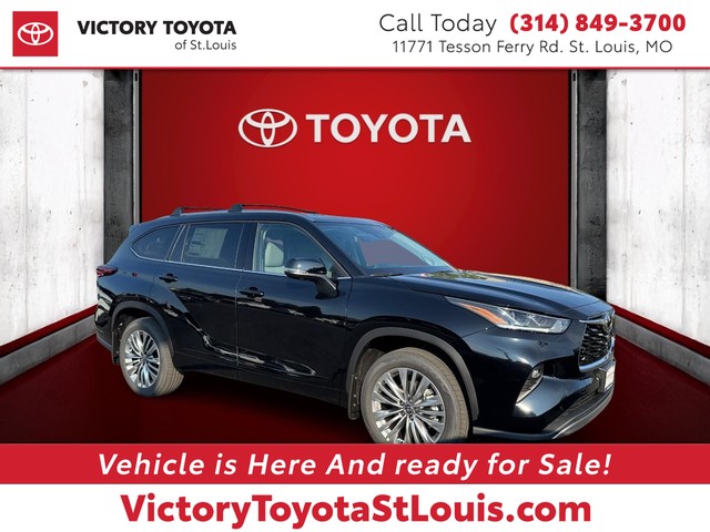 2025 Toyota Highlander XLE at Victory Toyota of St. Louis in St. Louis MO