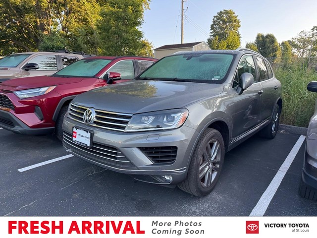 2016 Volkswagen Touareg Lux at Victory Toyota of St. Louis in St. Louis MO